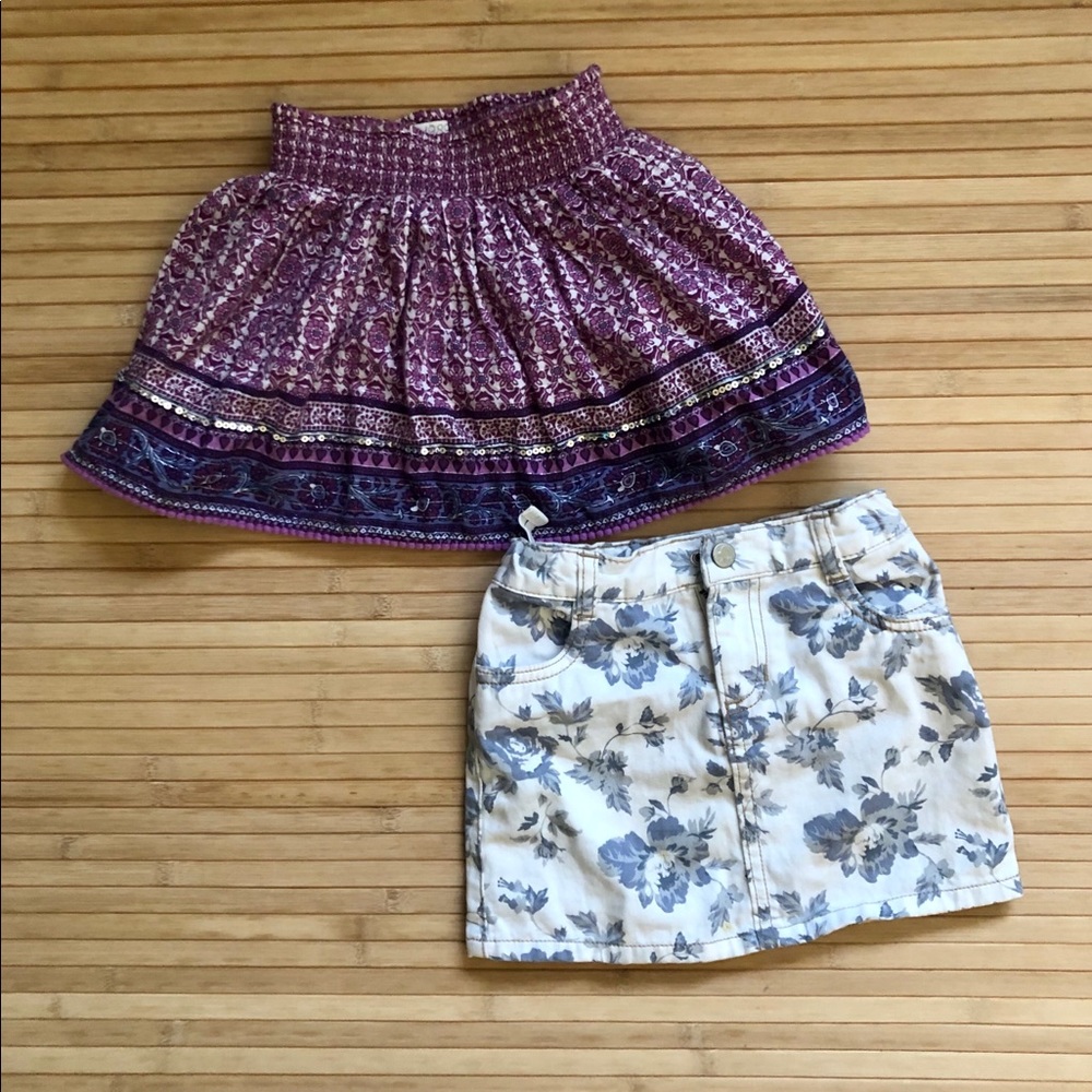 BUNDLE 2 SKIRTS (little girl)